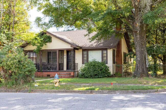 Cute little cottage style homes are also available in Gorgas.