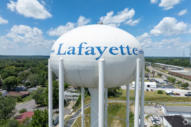 Historic Jefferson is a charming neighborhood in Lafayette Indiana.