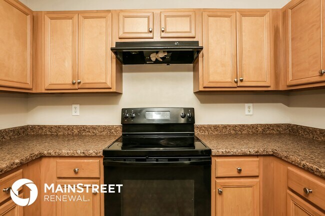 680 Escalade Dr, Atlanta, GA 30349 - photo 6