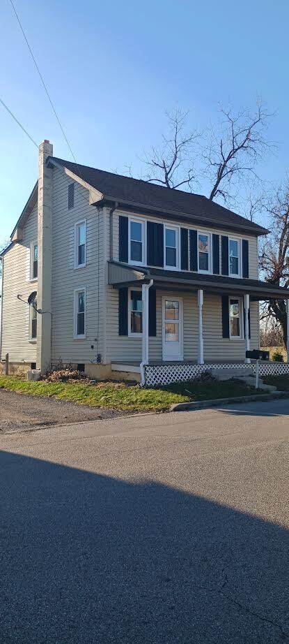 86 N Blettner Ave unit First Floor Apartmen, Hanover, PA 17331 - photo 1