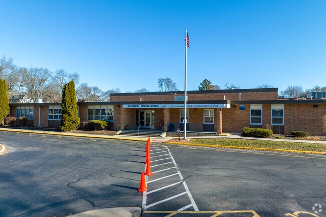 Dundee Highlands Elementary School is located in West Dundee, IL.