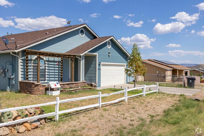 Newer ranch homes are bing built in Cordes Lakes for those looking for a bit more space.