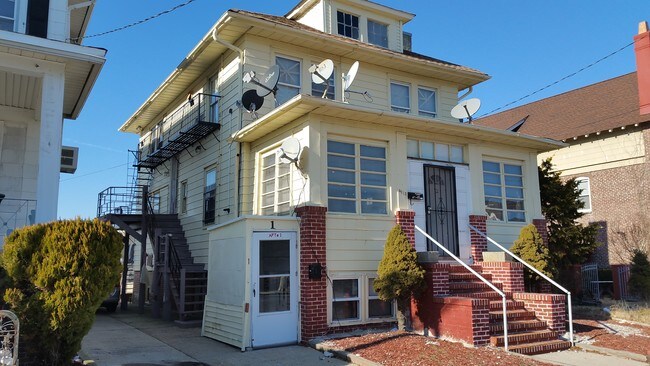 4915 Ventnor Ave unit Basement Apt, Ventnor City, NJ 08406 - photo 2