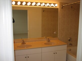 1451 S Halsted St Unit 1451, Chicago, IL 60607