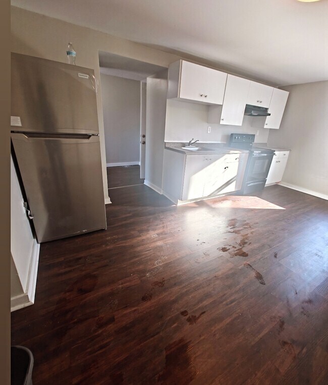 86 Milk St unit C, Fitchburg, MA 01420 - photo 2