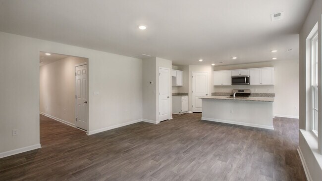 6610 Capstone Ct, Rural Hall, NC 27045 - photo 4