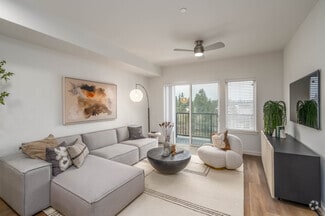 18553 8th Ave NE, Shoreline, WA 98155