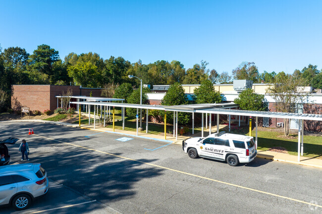 Snow Rogers Elementary School has around 330 students enrolled.