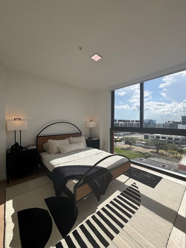 237 NW 31st St unit E1, Miami, FL 33127 - photo 4