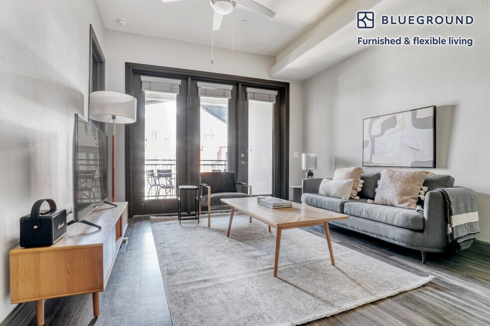 3201 Esperanza Crossing unit FL5-ID178, Austin, TX 78758 - photo 1