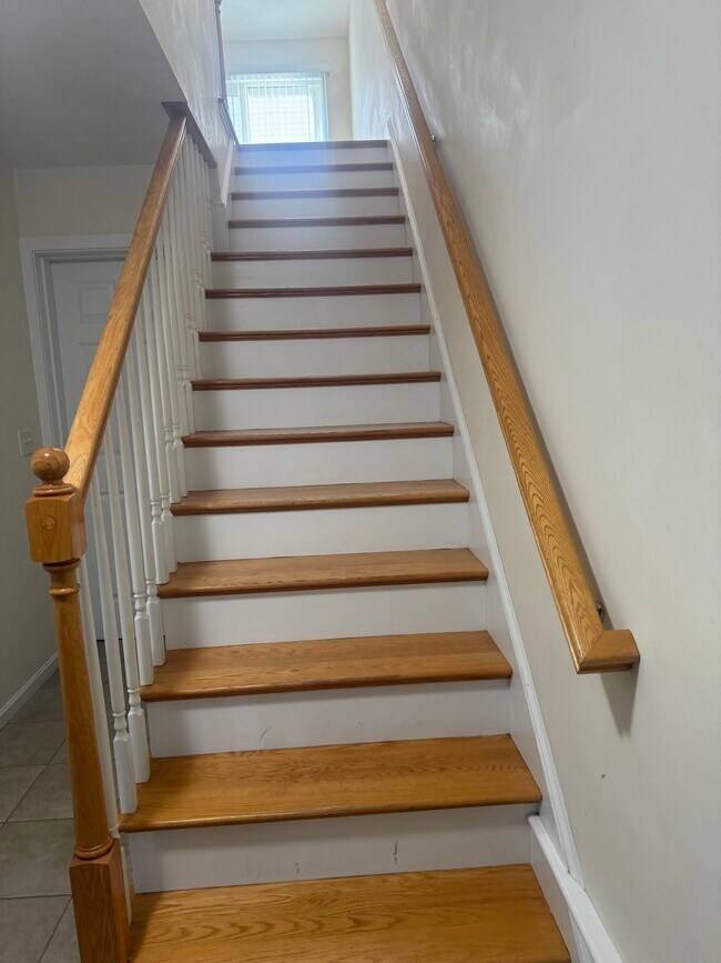 35 Fredonian St unit G, Shirley, MA 01464 - photo 4