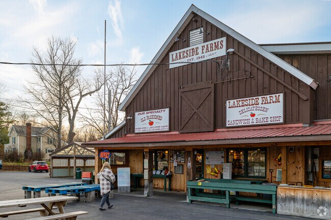 Inside Lakeside Farms there is a delectable bakery and restaurant for breakfast and sandwiches.