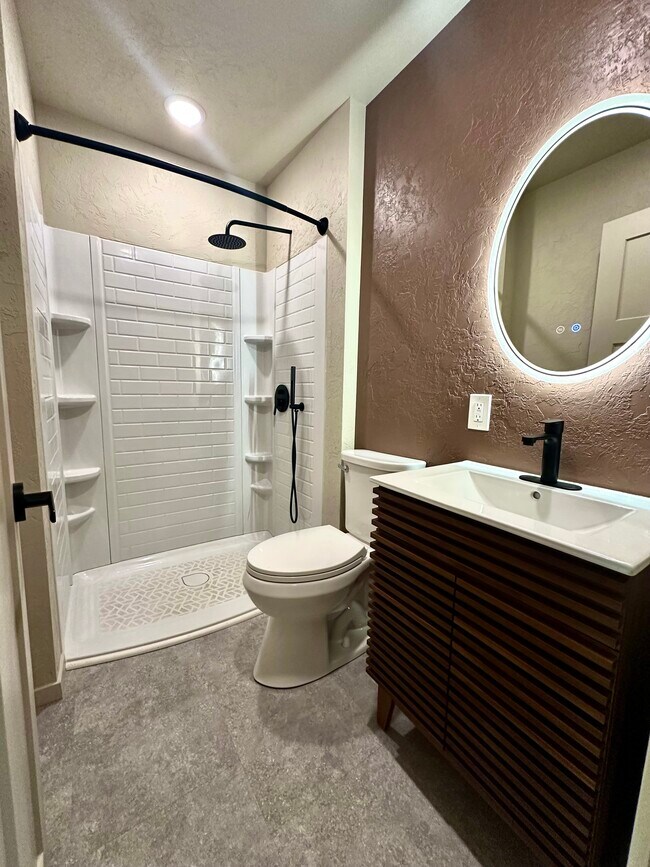 1005 Broadway Ave unit 2, Mattoon, IL 61938 - photo 5