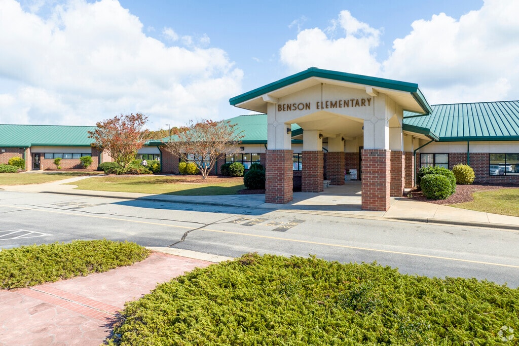 Benson Elementary School, Rankings & Reviews