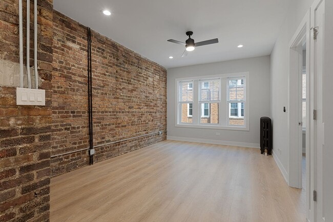 1902 W Morse Ave unit 2, Chicago, IL 60626 - photo 3