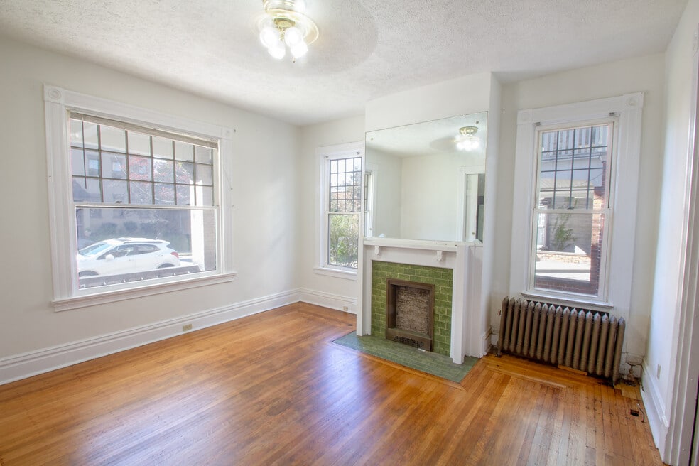 439 Franklin Ave unit 1, Pittsburgh, PA 15221 - photo 1