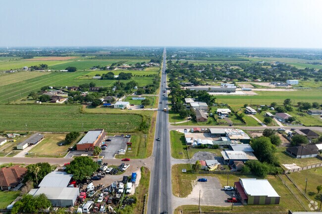 Murillo has a total population of approximately 9,158.