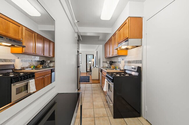 140 W 19th St unit ID1038549P, New York, NY 10011 - photo 3