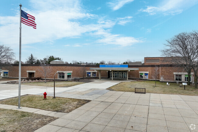 Oak Ridge Elementary earned an overall grade of B from Niche.com.