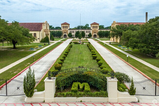 Murphy High School features a grand entrance and large school campus.
