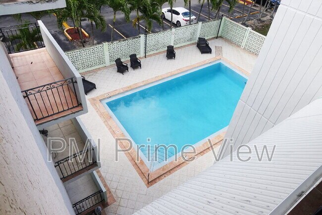 495 NW 72nd Ave unit 202, Miami, FL 33126 - photo 3
