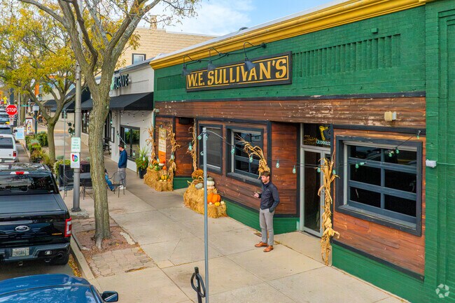 W.E. Sullivan's is a popular Irish pub in Peoria Heights.