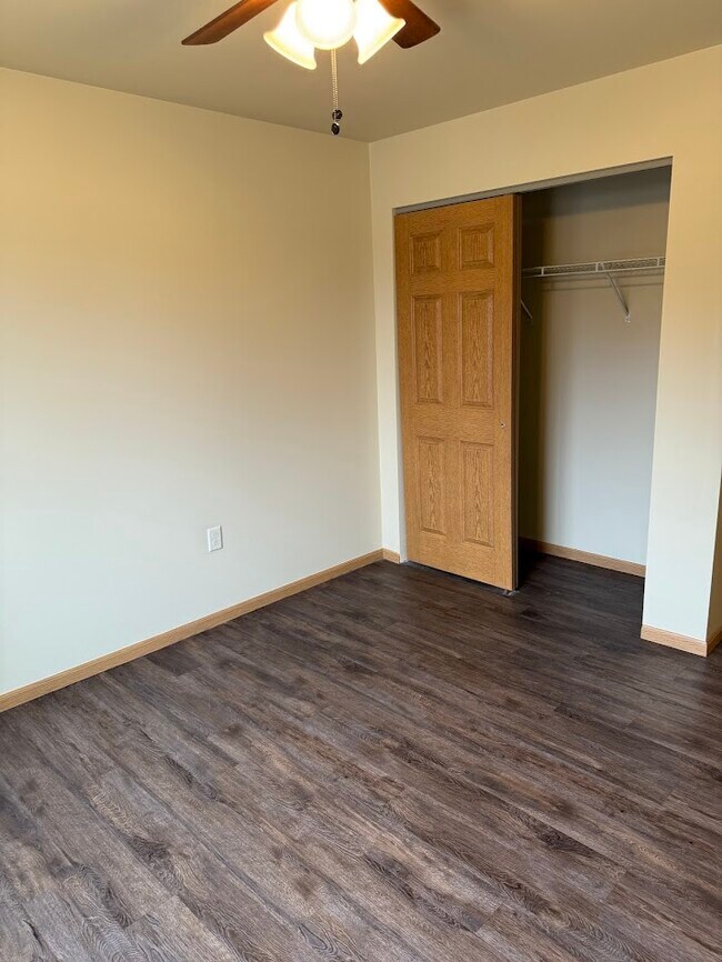 Berry Pointe Luxury Apartments, Tomah, WI 54660 - photo 7