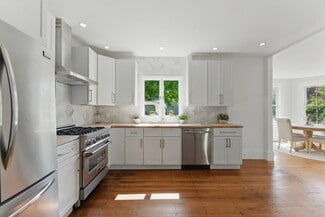 80 Shirley St, Winthrop, MA 02152