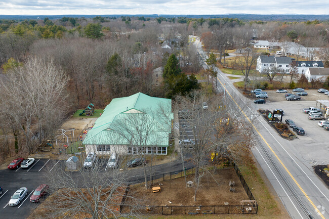 Appleseeds Day School is a private school in Exeter.
