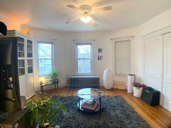 117 Rogers Ave unit 2, Somerville, MA 02144 - photo 3