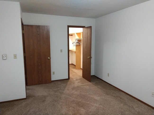 1505 Well St, Onalaska, WI 54650 - photo 4