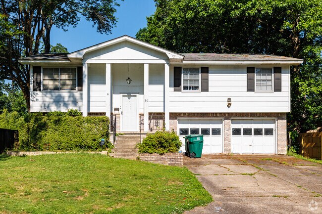 Split level homes in West Markham are plentiful.