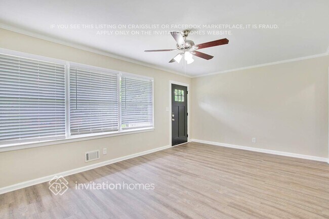 2246 Collins Dr, Atlanta, GA 30344 - photo 5