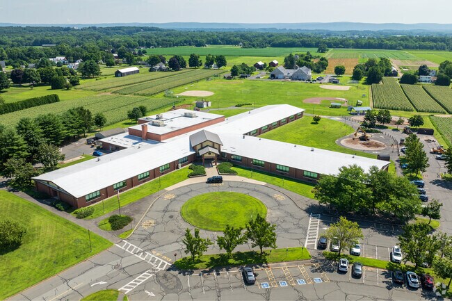 Hadley Elementary is a public school located in Hadley, MA.