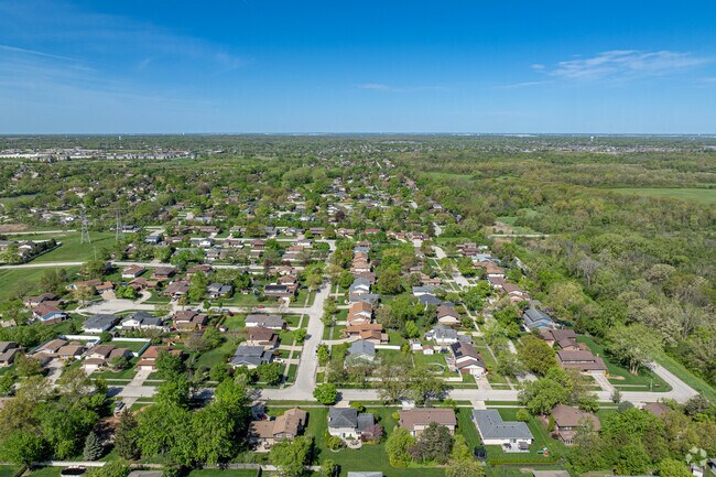 Sandburg sits just twenty-five miles southwest of Chicago.