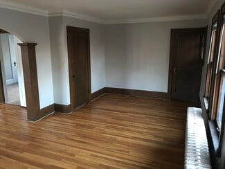 2104 Hartford Ave Unit Highland Park Duplex, Saint Paul, MN 55116