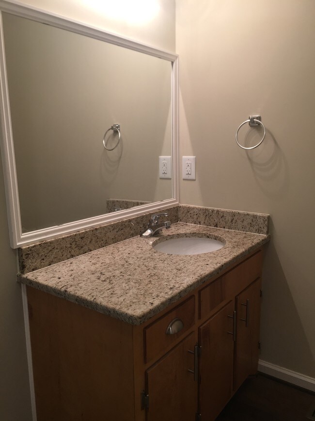 26 Carol Ln unit 3, Crossville, TN 38571 - photo 5