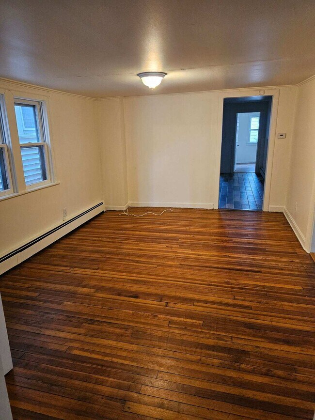 2428 3rd Ave unit 1, Watervliet, NY 12189 - photo 4