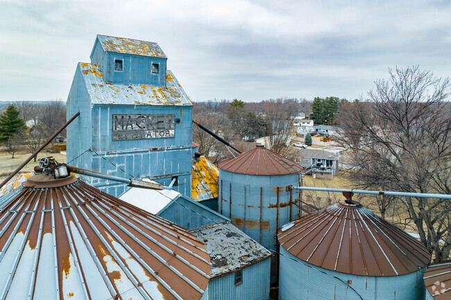 You may spot the local grain elevator in the center of Chalco.