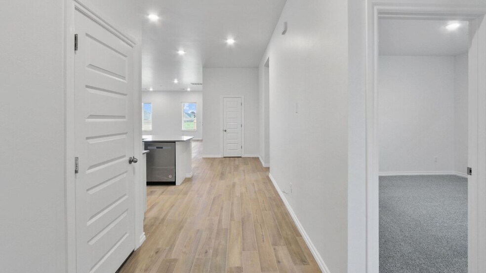 3401 E Montpelier St, Broken Arrow, OK 74014 - photo 1