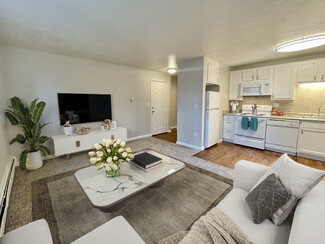 2240 Dallas St, Aurora, CO 80010