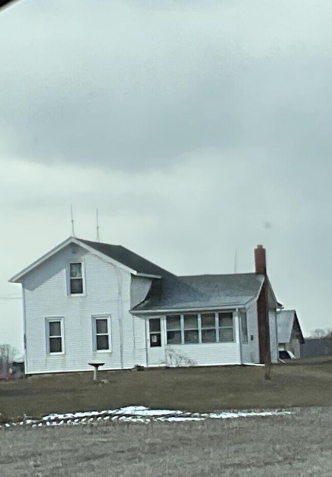 10013 Jackman Rd, Temperance, MI 48182