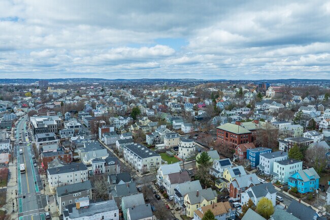 Spring Hill sits among the central area of Somerville and offers residents easy access to a number of opportunities.