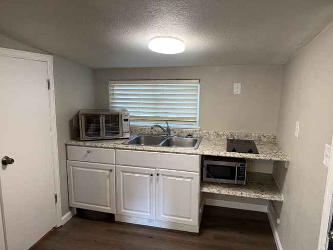 1025 W Cimarron St, Colorado Springs, CO 80905 - photo 4