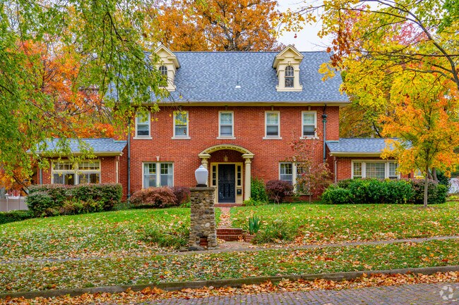 West End has many Colonial Homes, especially within the Historic District.