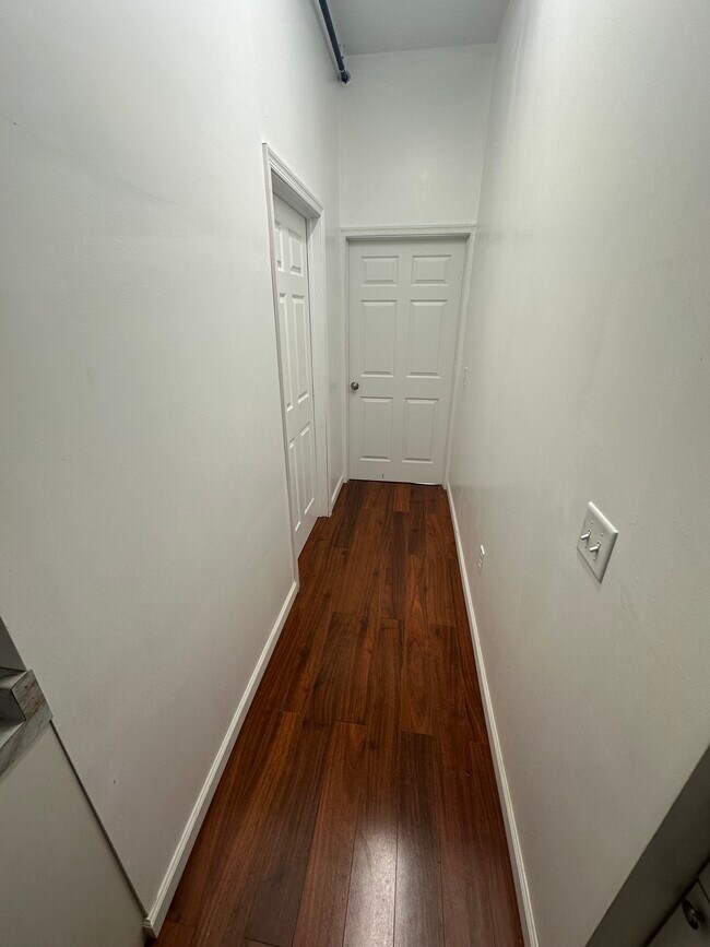 19 S George St unit 2, York, PA 17401 - photo 4