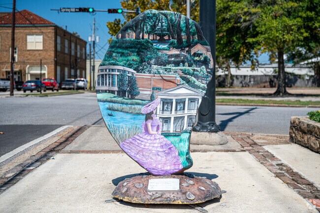 View the Clam Shell art along the streets in Mobile near Riviera Alabama.