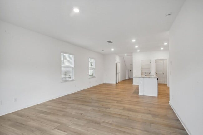 3853 Rustic Barn Way, Loganville, GA 30052 - photo 4