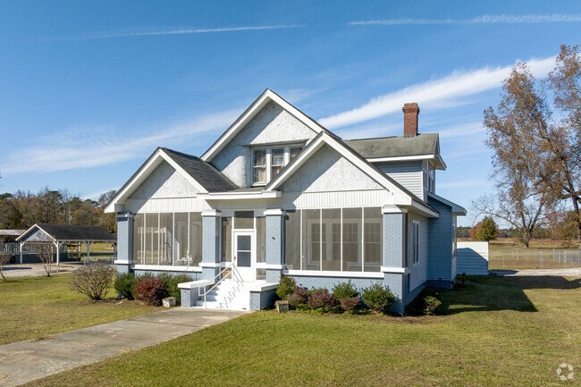 Some homes in Cameron come with two porches.