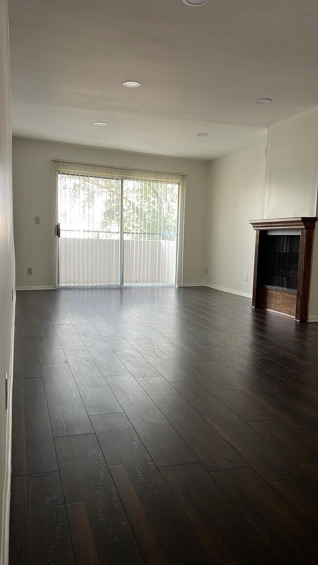 4184 Arch Dr unit 102, Los Angeles, CA 91604 - photo 3